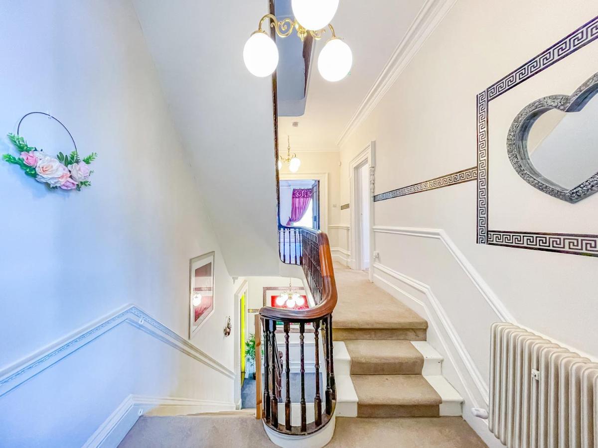 *Rd9Bc* For Your Most Relaxed & Cosy Stay + Free Parking + Free Fast Wifi * Leeds  Exteriör bild